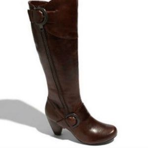 Born CROWN Brown Buckle Boots